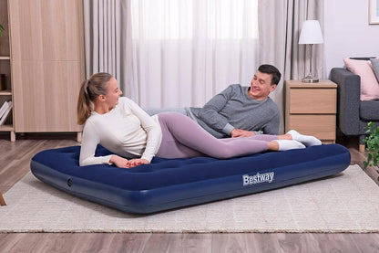 Matelas gonflable 2 place + Pompe électrique offerte